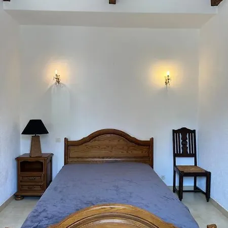 Maison De Plain-pied A 8 Km De La * Belgodere (Corsica)